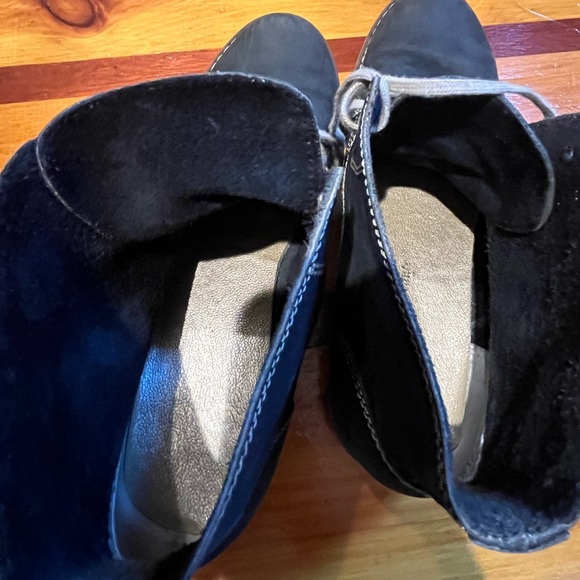 Vintage Leather lace up ankle boots - Picture 9 of 11